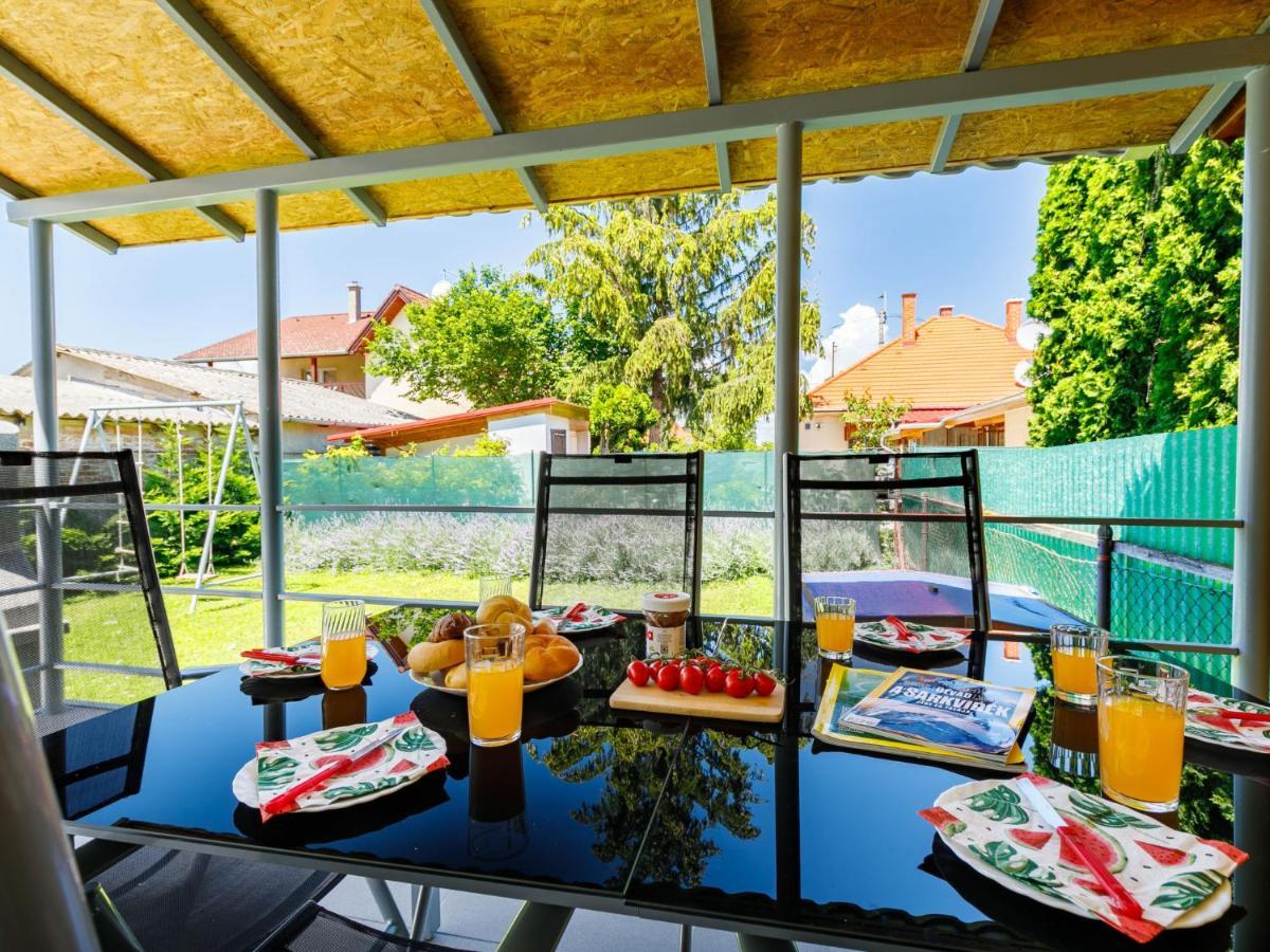 Holiday Home Bercsényi Balatonboglár Esterno foto